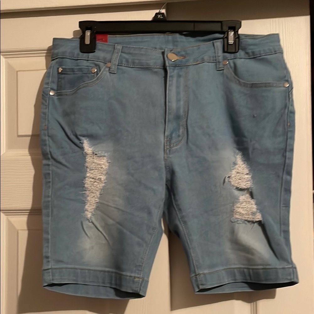 NWT, Women’s Blue Distressed Denim Shorts